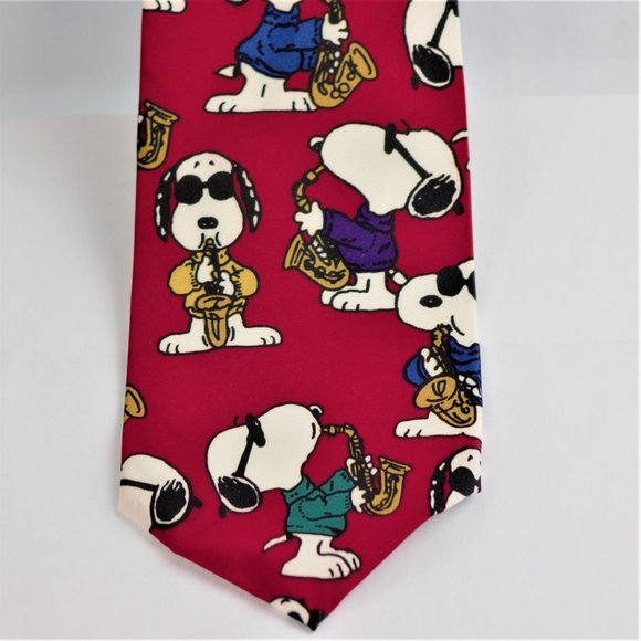 Peanuts Other - Peanuts Charlie Brown And Gang Necktie